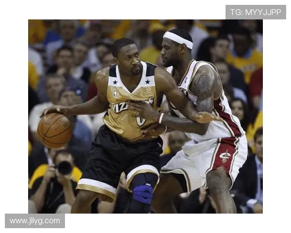 阿里纳斯称詹姆斯精心选择回归时机避免球队连败时复出背锅引争议